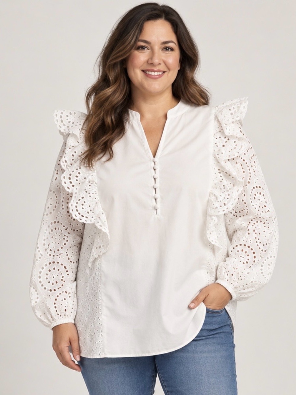Neiman Marcus Womenโs XL White Cotton Eyelet Ruffle Sleeve Tunic Blouse